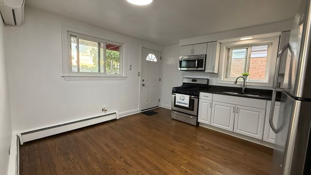 2232 N River Road 3, River Grove, IL 60171