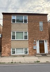 2232 N River Road 3, River Grove, IL 60171
