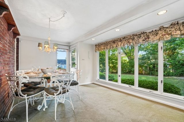 85 Chelsea Rd, Clifton City, NJ 07012