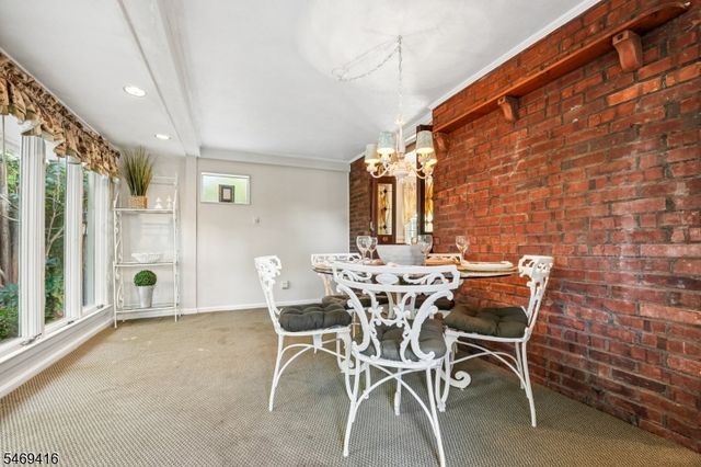 85 Chelsea Rd, Clifton City, NJ 07012