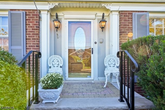 85 Chelsea Rd, Clifton City, NJ 07012