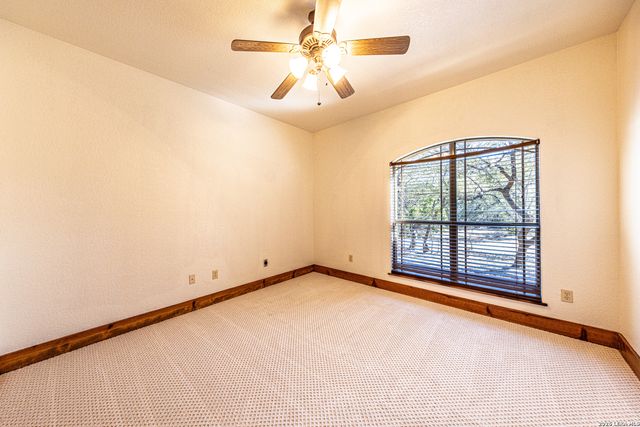 1050 Rodalyn, Boerne, TX 78006