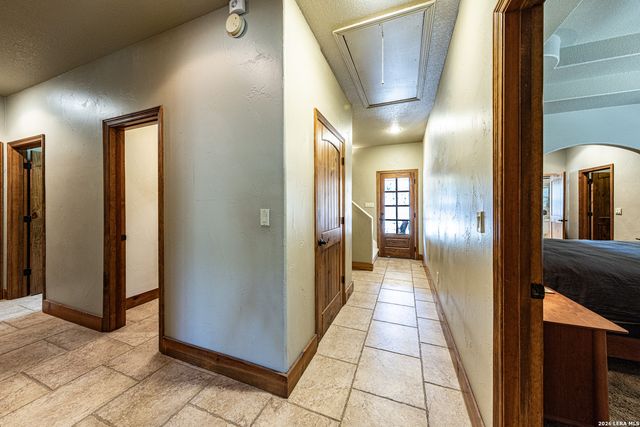 1050 Rodalyn, Boerne, TX 78006