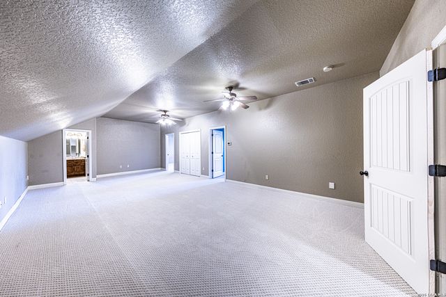 1050 Rodalyn, Boerne, TX 78006