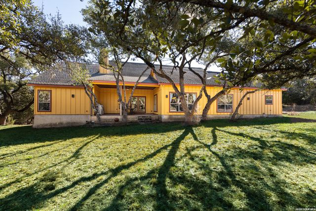 1050 Rodalyn, Boerne, TX 78006