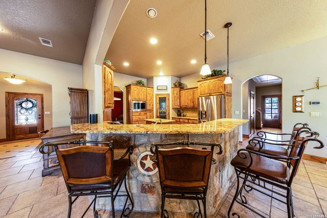 1050 Rodalyn, Boerne, TX 78006