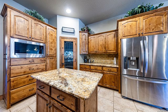 1050 Rodalyn, Boerne, TX 78006