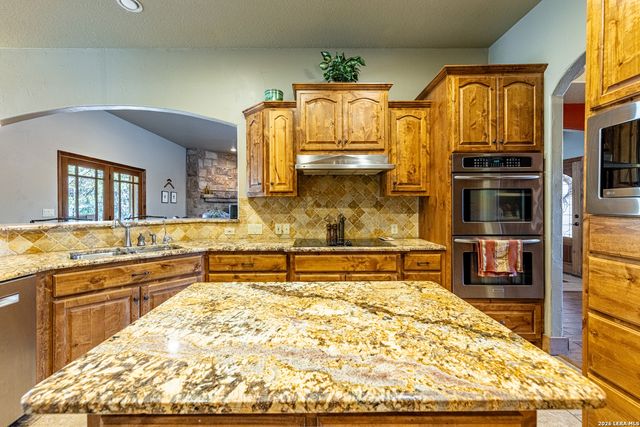 1050 Rodalyn, Boerne, TX 78006