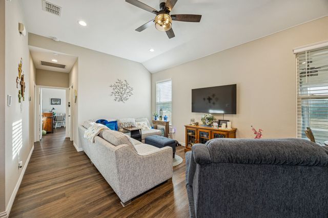 190 Bee Caves Road, Lucas, TX 75002