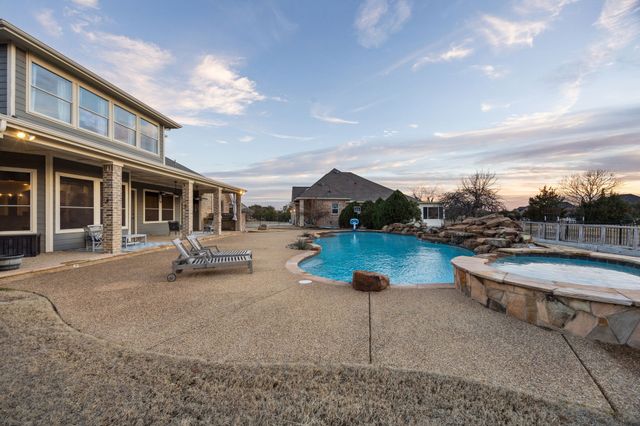 190 Bee Caves Road, Lucas, TX 75002