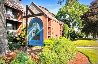 42 North Main Street APT 73, West Hartford, CT 06107