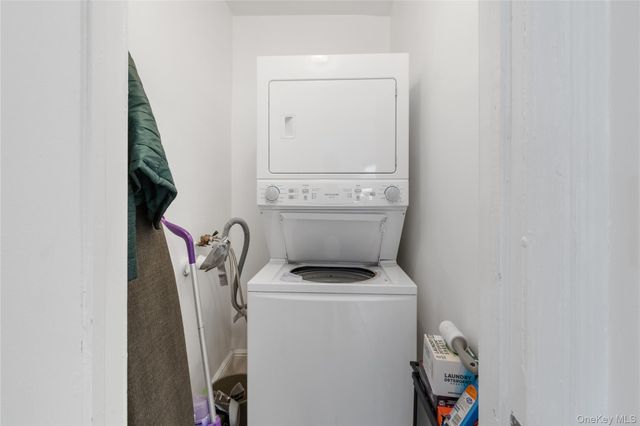 172 Harrison Avenue, Mineola, NY 11501