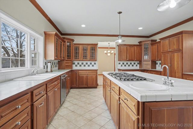 1629 E 124th Street S, Jenks, OK 74037