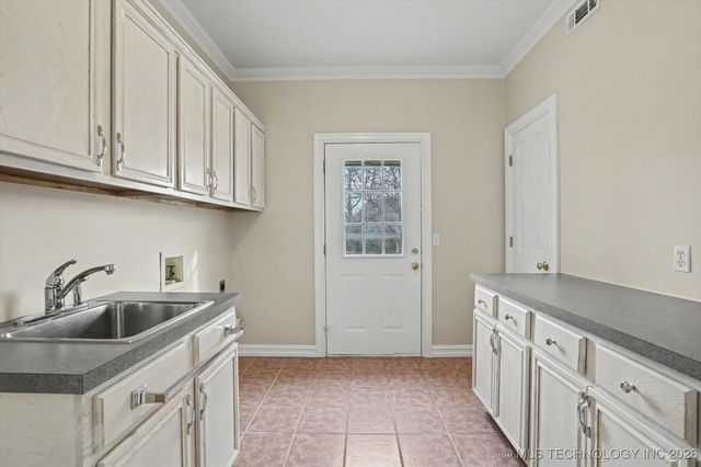 1629 E 124th Street S, Jenks, OK 74037