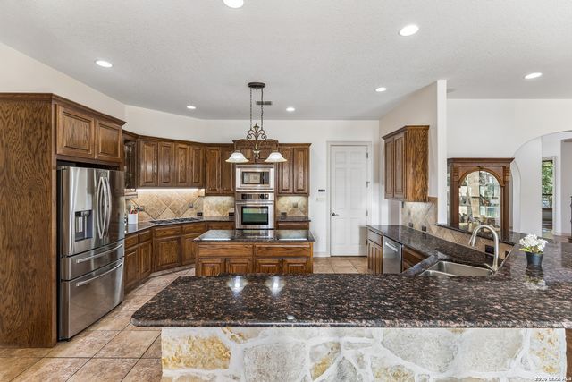 911 Fawnway, San Antonio, TX 78260