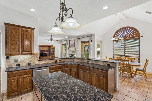 911 Fawnway, San Antonio, TX 78260