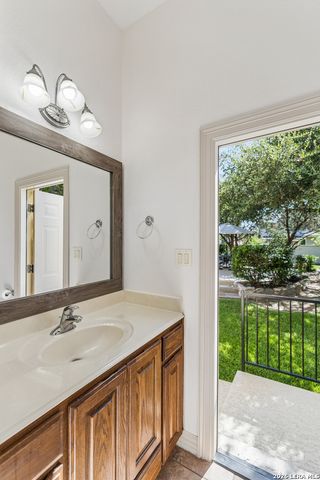 911 Fawnway, San Antonio, TX 78260