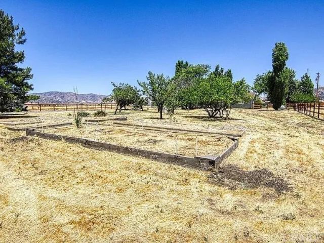 18461 Santa Anita Street, Tehachapi, CA 93561