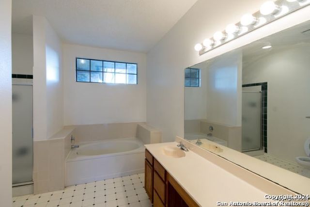 9947 Echo Plain Dr, San Antonio, TX 78245