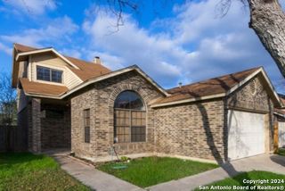 9947 Echo Plain Dr, San Antonio, TX 78245