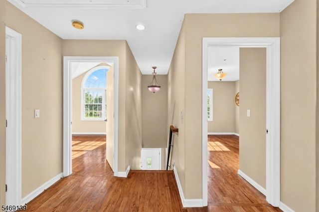 158 Barnsdale Rd, Clifton City, NJ 07013
