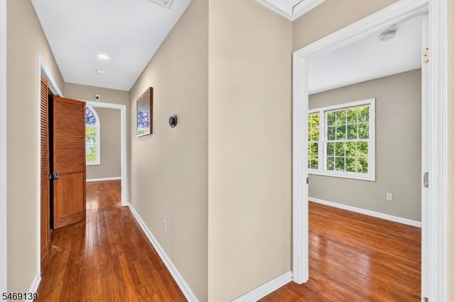 158 Barnsdale Rd, Clifton City, NJ 07013