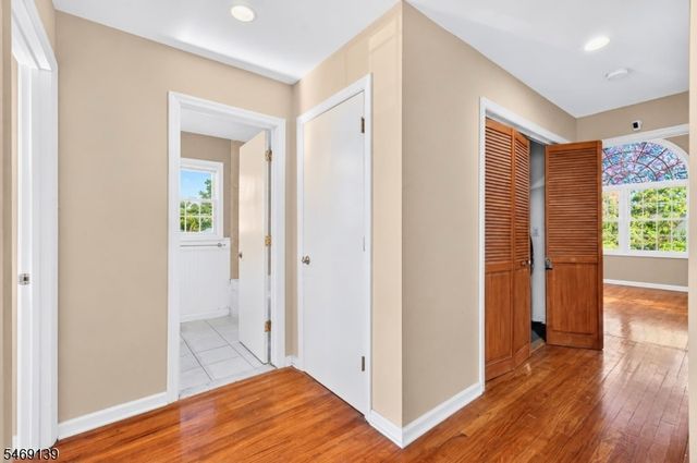 158 Barnsdale Rd, Clifton City, NJ 07013