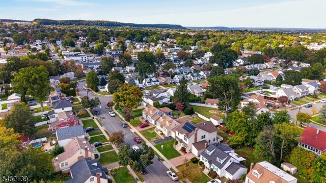 158 Barnsdale Rd, Clifton City, NJ 07013