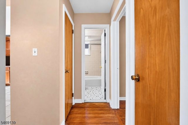158 Barnsdale Rd, Clifton City, NJ 07013