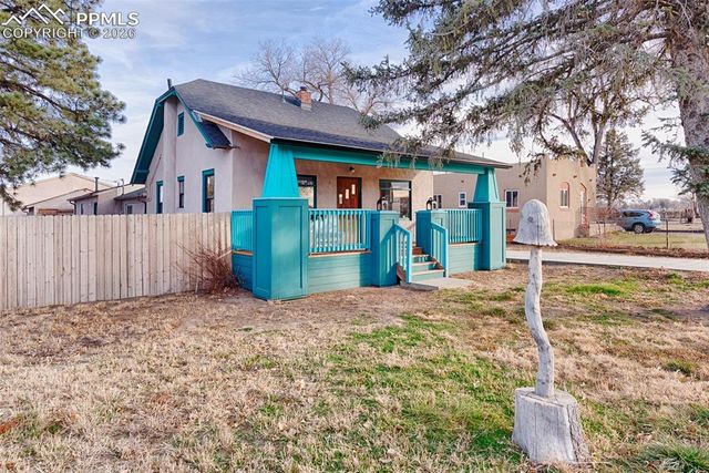 1220 Holly Street, Pueblo, CO 81006