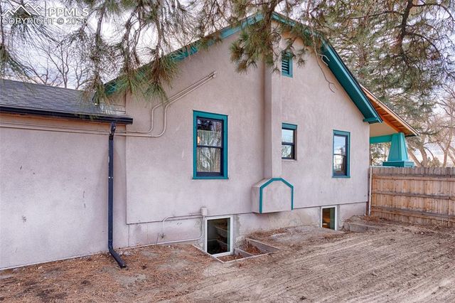 1220 Holly Street, Pueblo, CO 81006