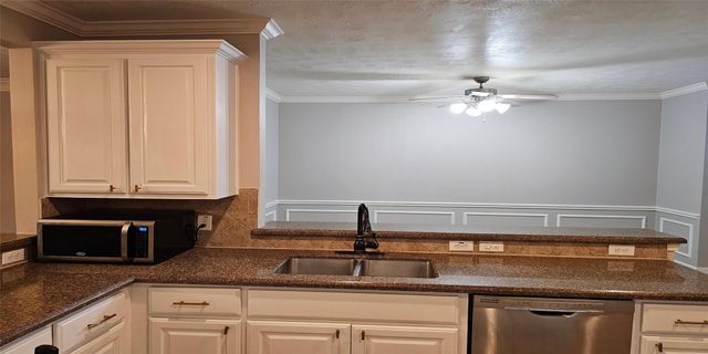 1719 Stacy Crest, Houston, TX 77008