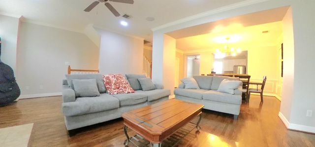 1719 Stacy Crest, Houston, TX 77008