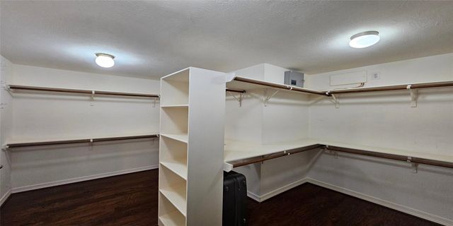 1719 Stacy Crest, Houston, TX 77008