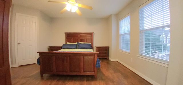 1719 Stacy Crest, Houston, TX 77008
