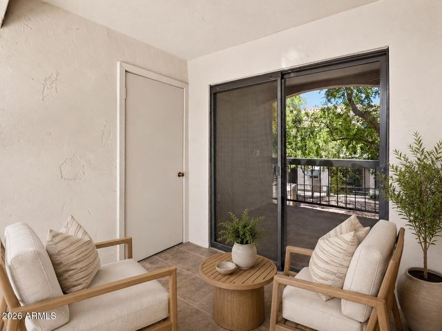 747 S EXTENSION Road 208, Mesa, AZ 85210