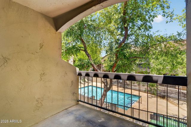 747 S EXTENSION Road 208, Mesa, AZ 85210