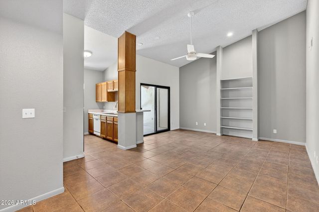 747 S EXTENSION Road 208, Mesa, AZ 85210