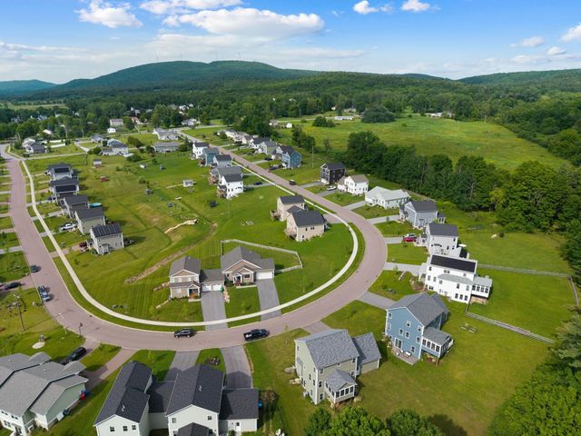 287 Horseshoe Circle, Milton, VT 05468