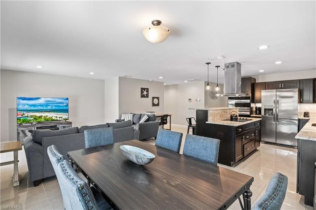 516 SE 20th PL, Cape Coral, FL 33990