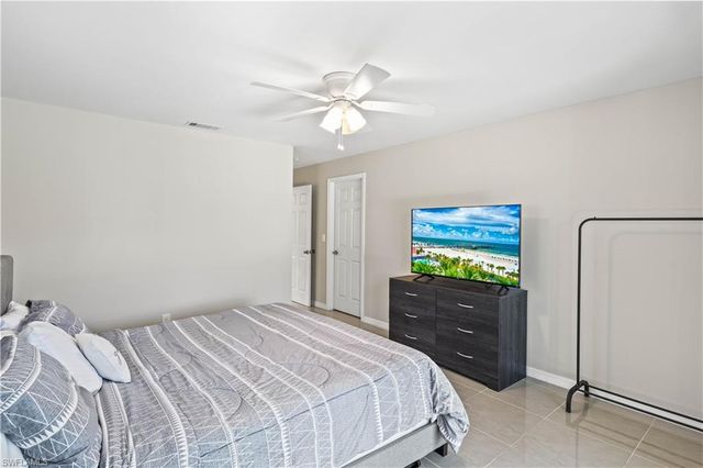 516 SE 20th PL, Cape Coral, FL 33990