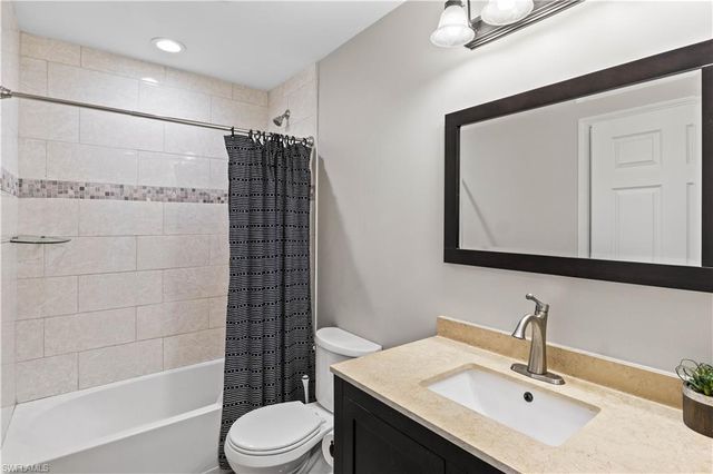 516 SE 20th PL, Cape Coral, FL 33990