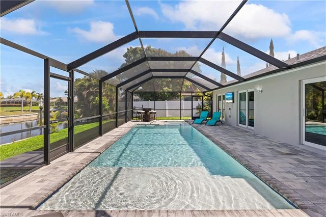 516 SE 20th PL, Cape Coral, FL 33990