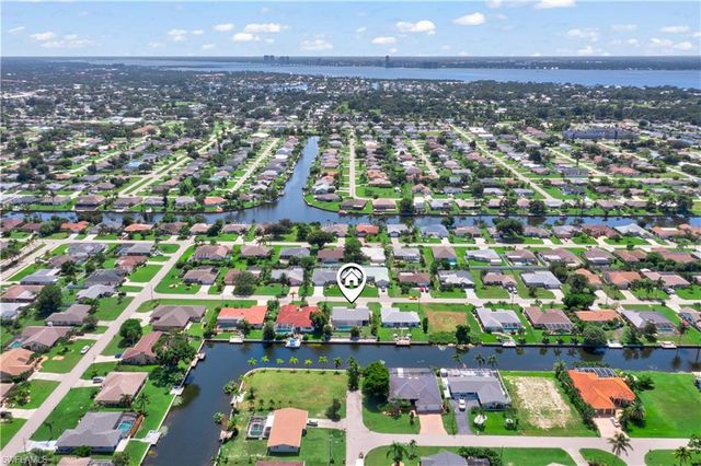 516 SE 20th PL, Cape Coral, FL 33990
