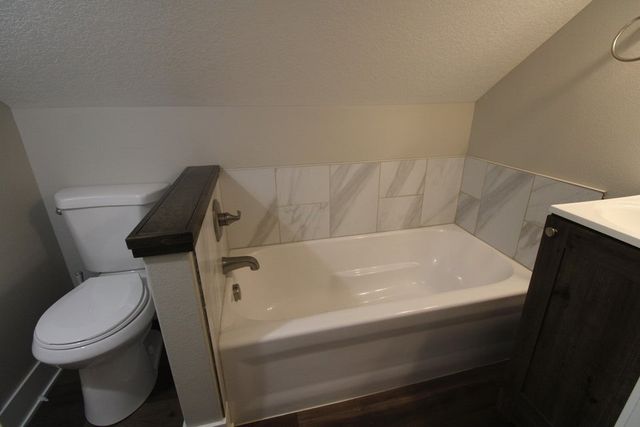 2735 College Avenue, Des Moines, IA 50311