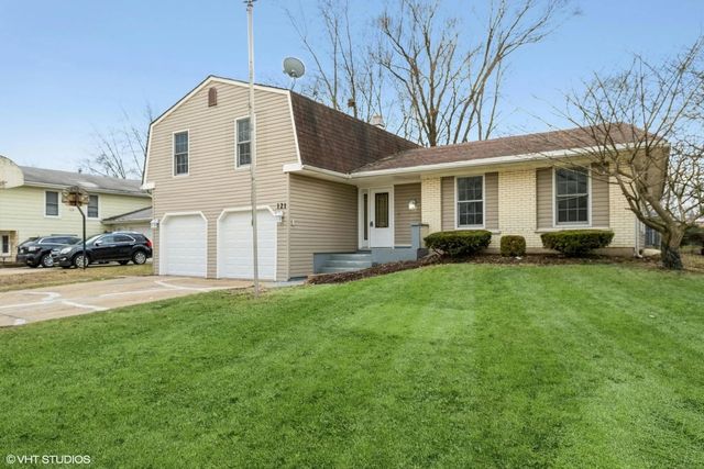121 Richmond Drive, Bolingbrook, IL 60440