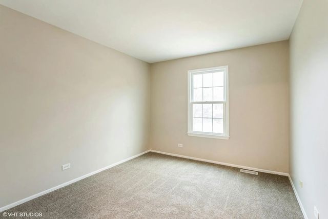 121 Richmond Drive, Bolingbrook, IL 60440