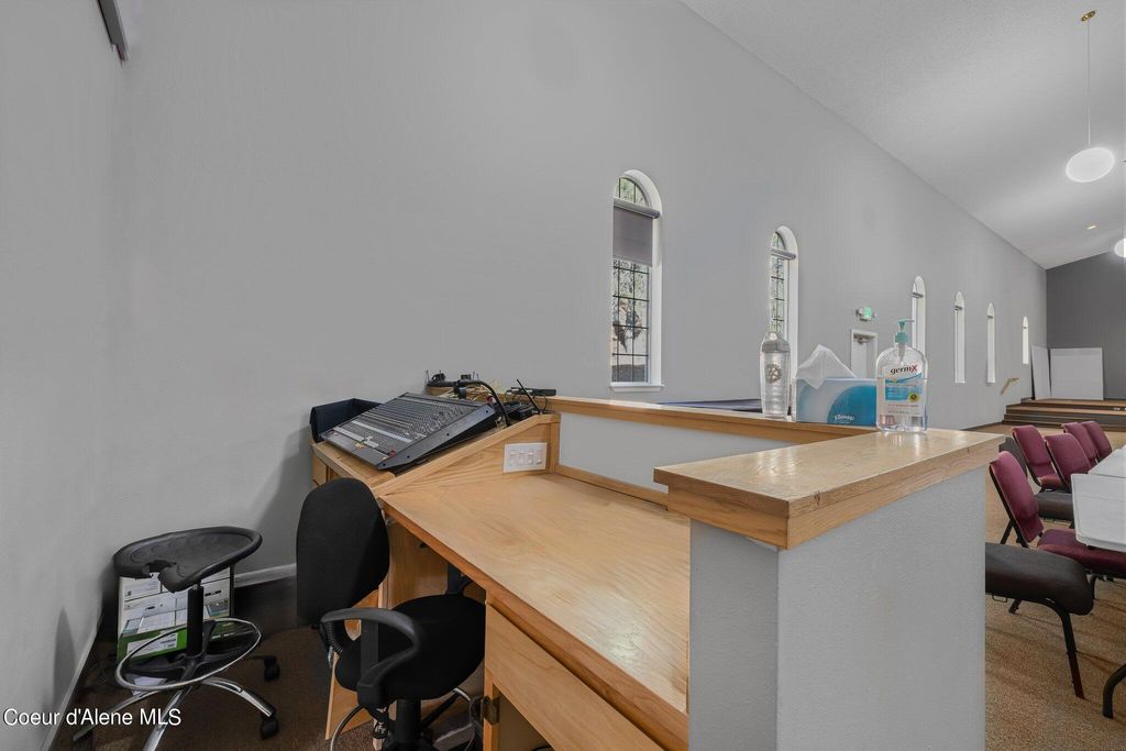 19587 W RIVERVIEW DR, Post Falls, ID 83854 photo 24