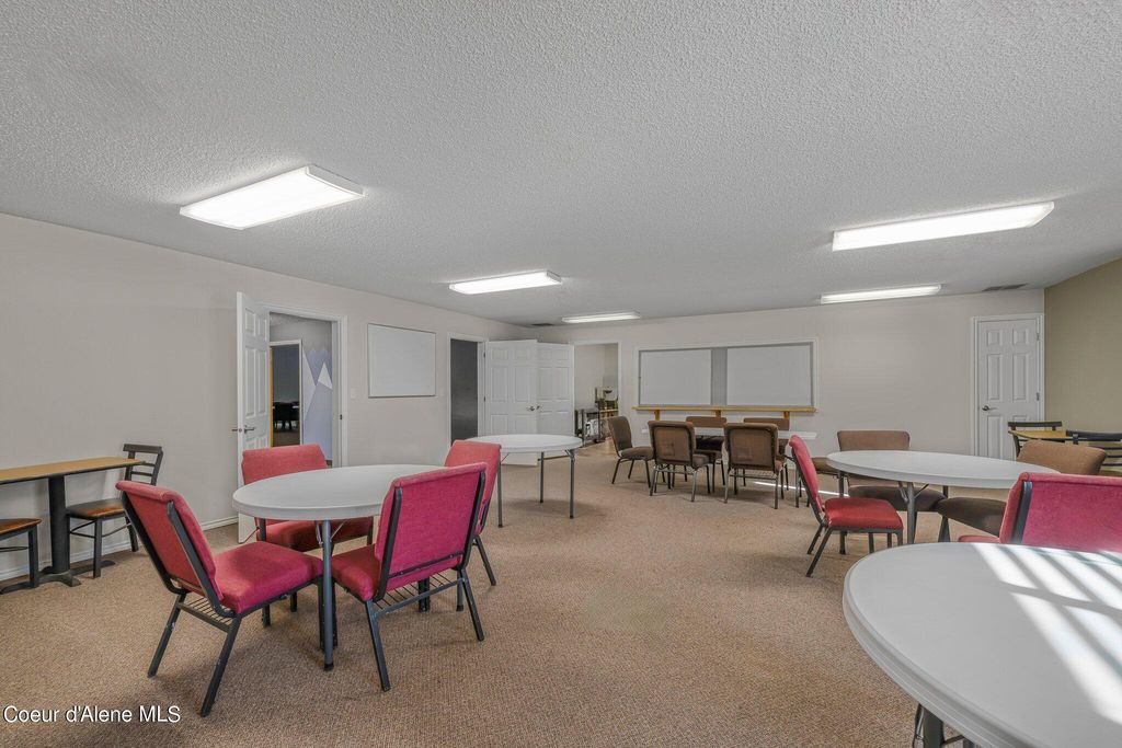 19587 W RIVERVIEW DR, Post Falls, ID 83854 photo 26