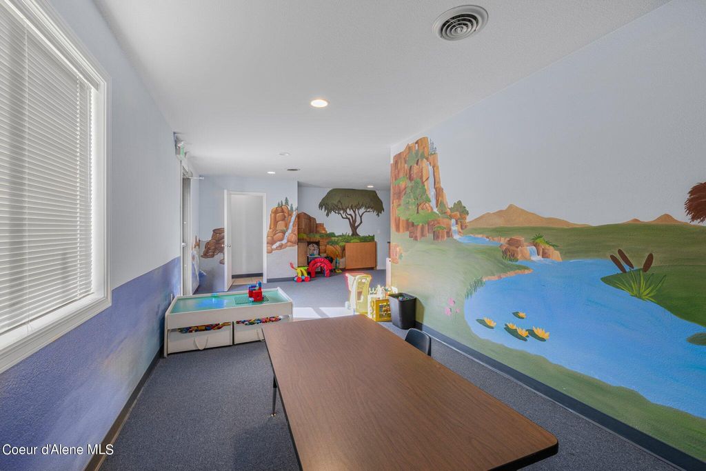 19587 W RIVERVIEW DR, Post Falls, ID 83854 photo 32